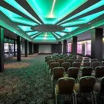 Celik Convention Center & Thermal Готель
