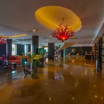 Готель Celik Convention Center & Thermal 5*