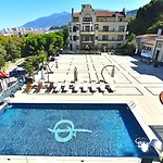 Готель Celik Convention Center & Thermal 5*