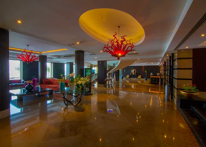 Hotel Celik Convention Center & Thermal 5*